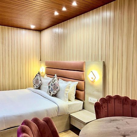Hotel Pride Inn - 800 Mts From Mall Road Mussoorie Exteriör bild
