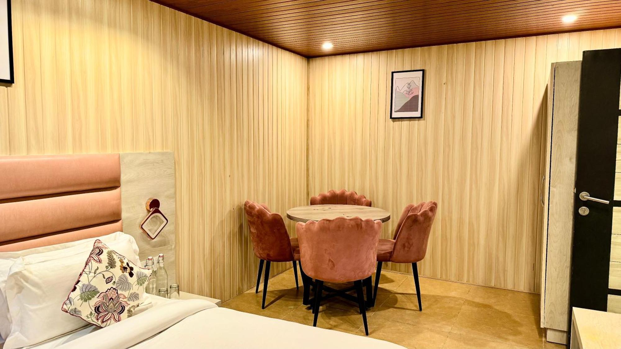 Hotel Pride Inn - 800 Mts From Mall Road Mussoorie Exteriör bild