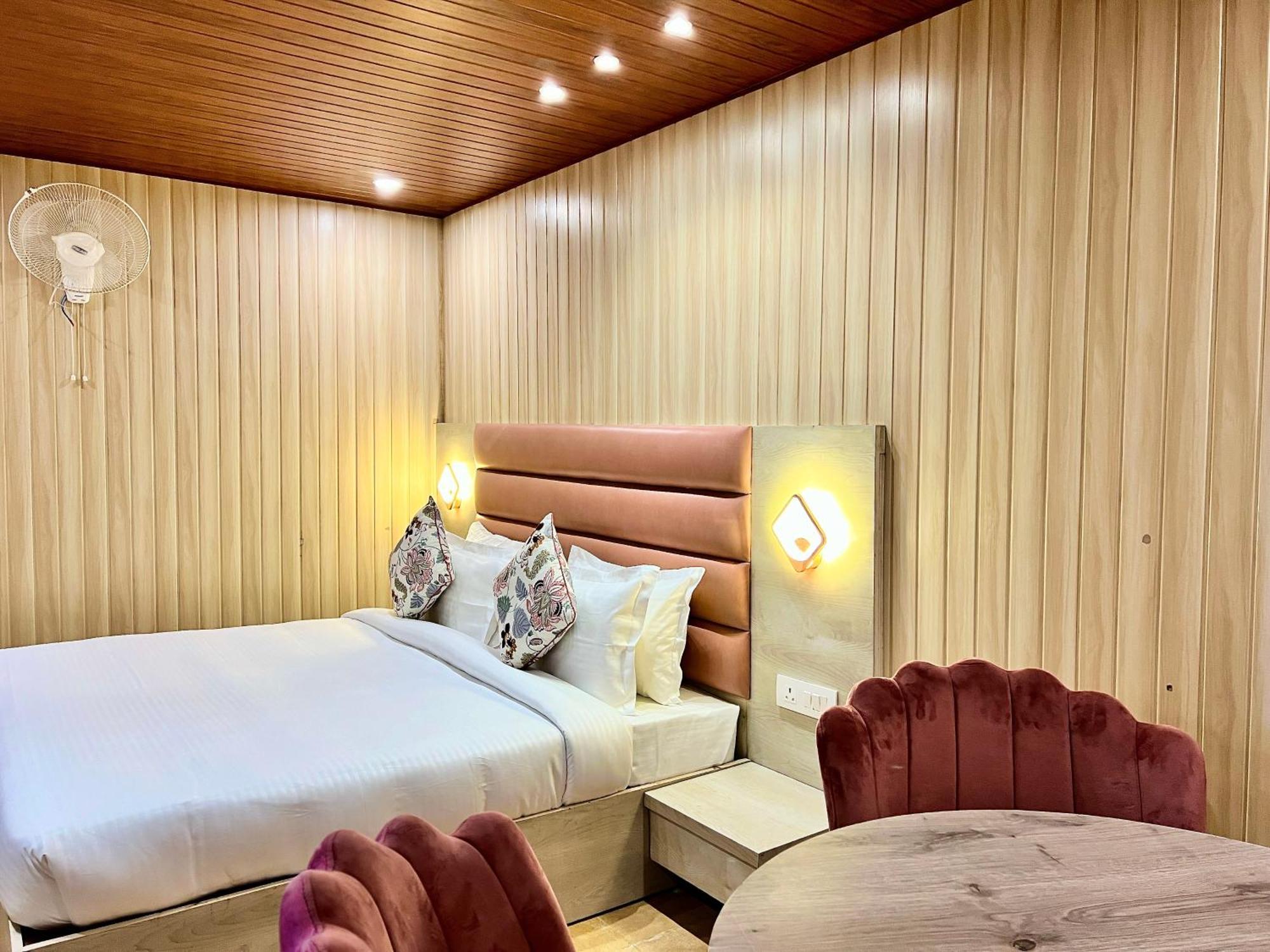 Hotel Pride Inn - 800 Mts From Mall Road Mussoorie Exteriör bild