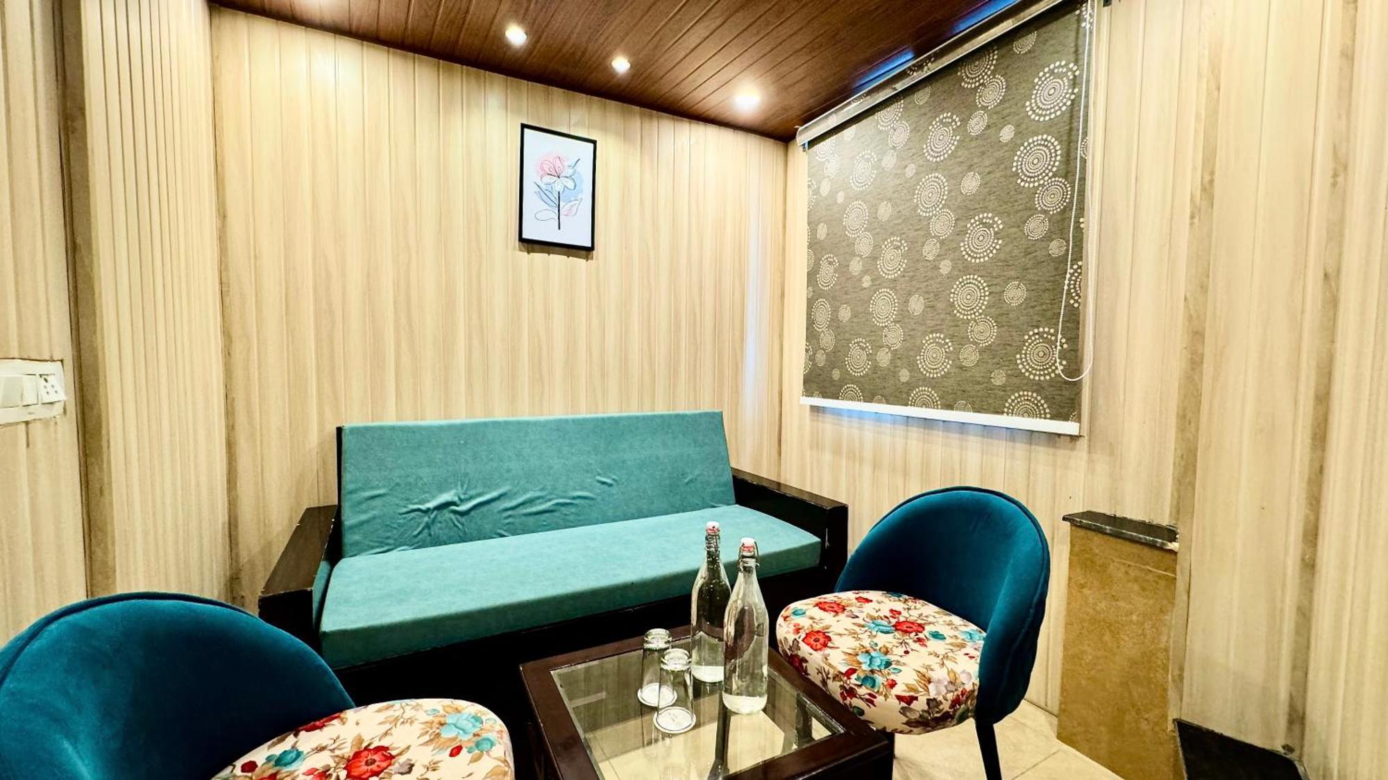 Hotel Pride Inn - 800 Mts From Mall Road Mussoorie Exteriör bild