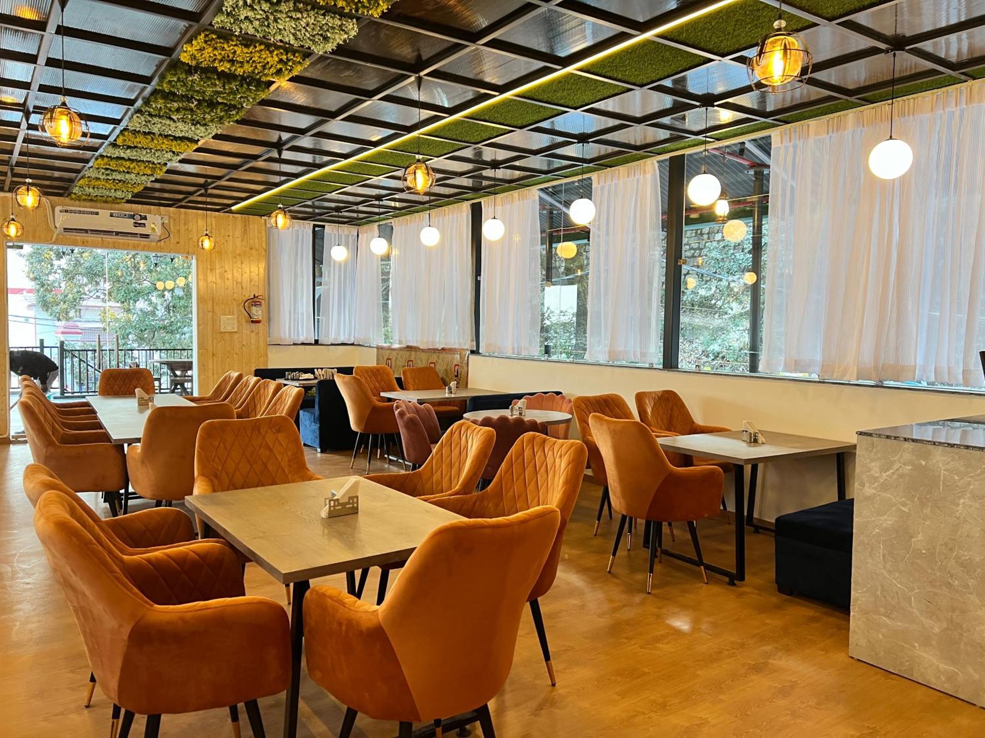 Hotel Pride Inn - 800 Mts From Mall Road Mussoorie Exteriör bild